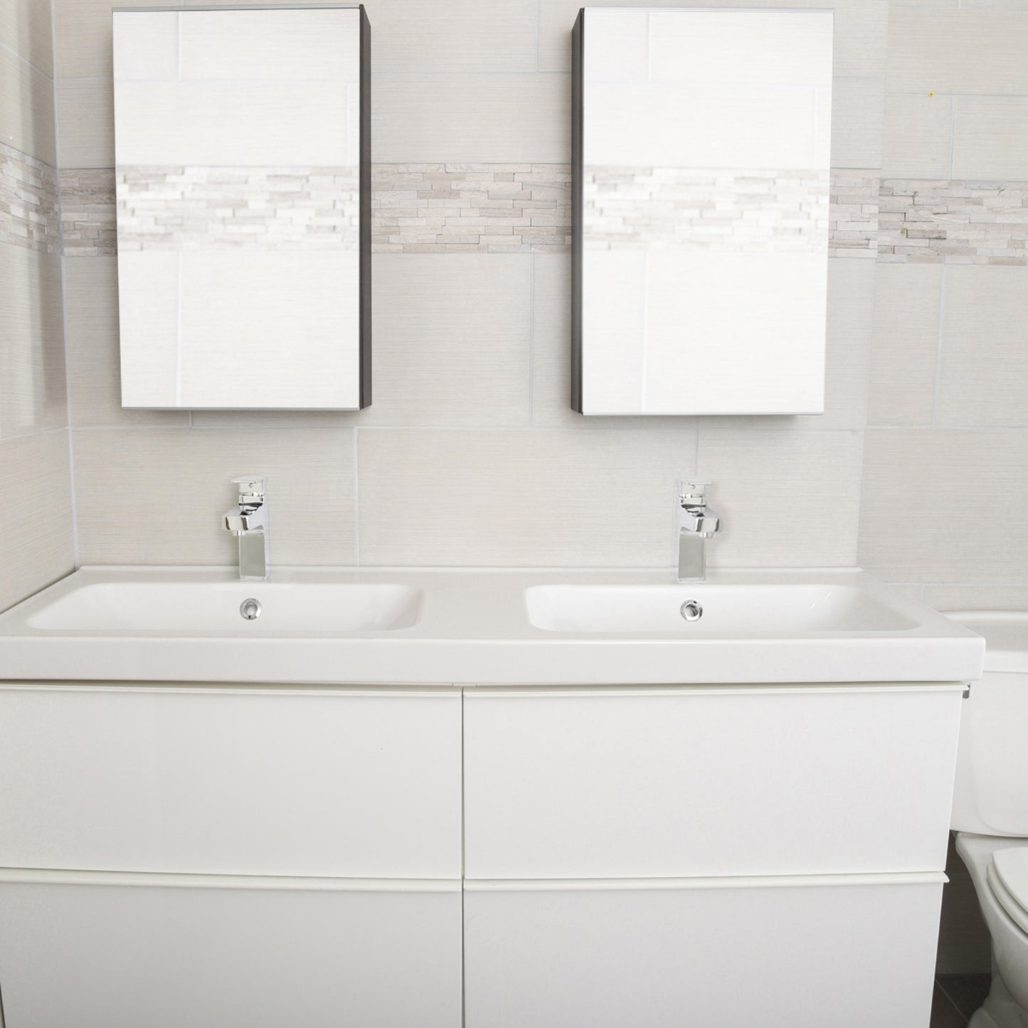 AmazonBasics Bathroom Faucet, Polished Chrome