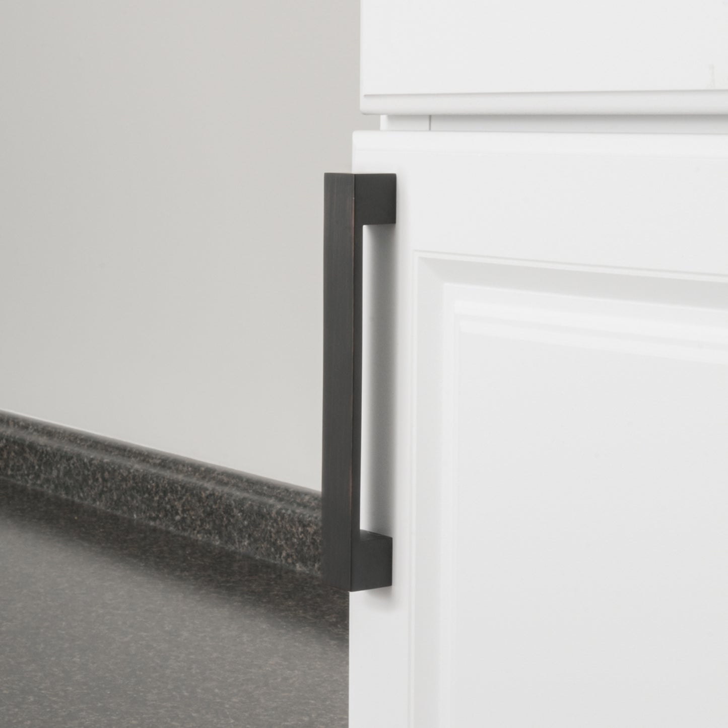 South Main Hardware Short Modern Cabinet Handle, 7.68" Length (6.4" Hole Center), Oil Rubbed Bronze, 10-Pack