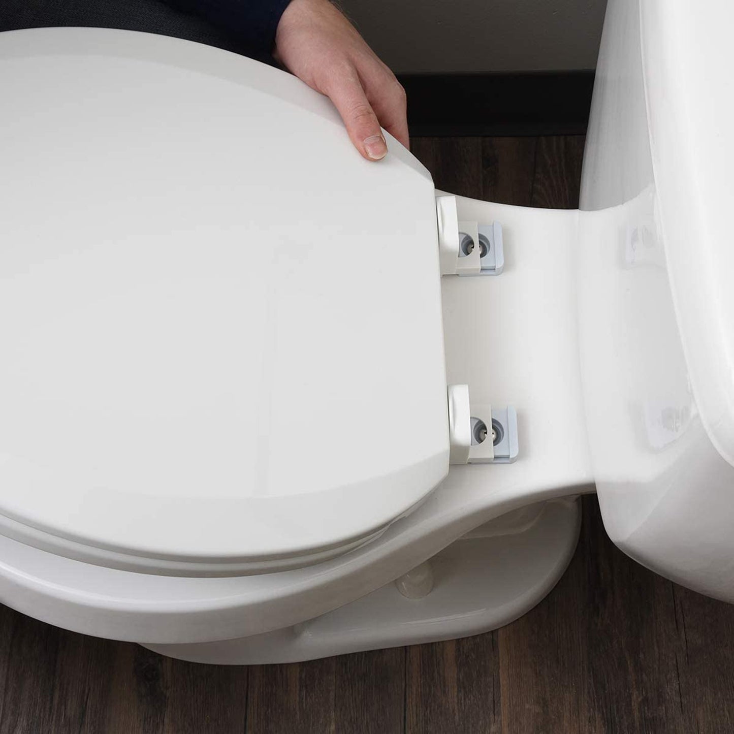 Hausen Quick-Install Soft-Close Toilet Seat, Round, White, 1-Pack